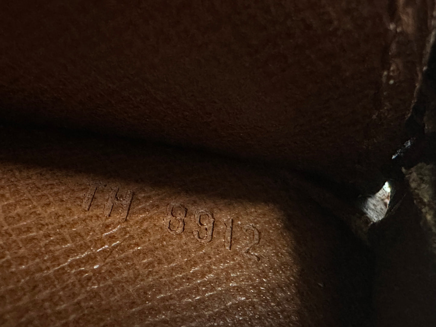 Louis Vuitton Monogram Vintage Pochette Homme