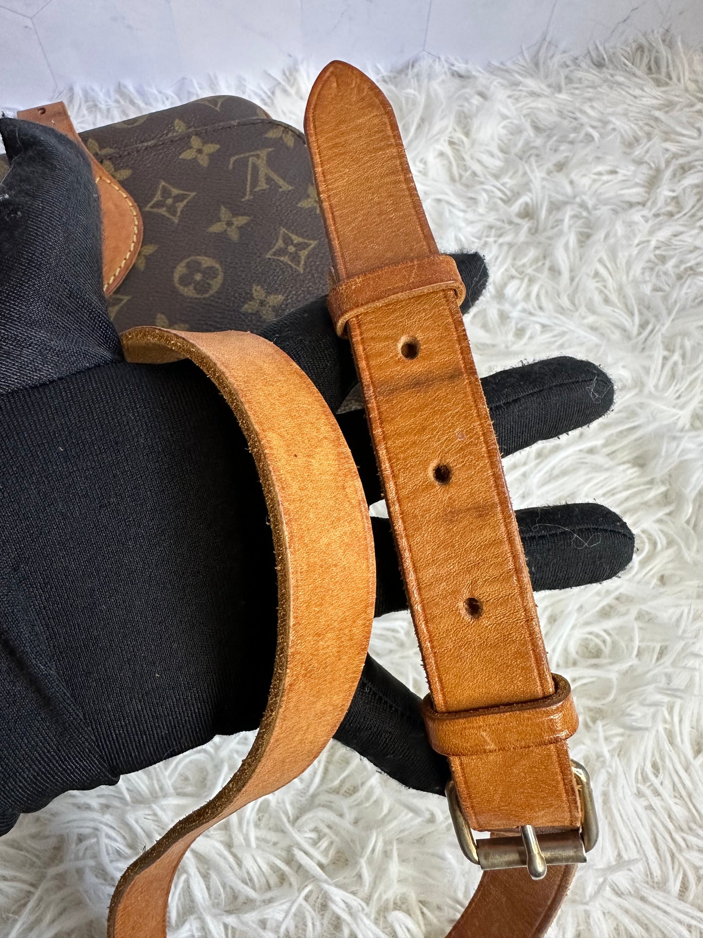 Louis Vuitton Vintage Monogram Cartouchière MM