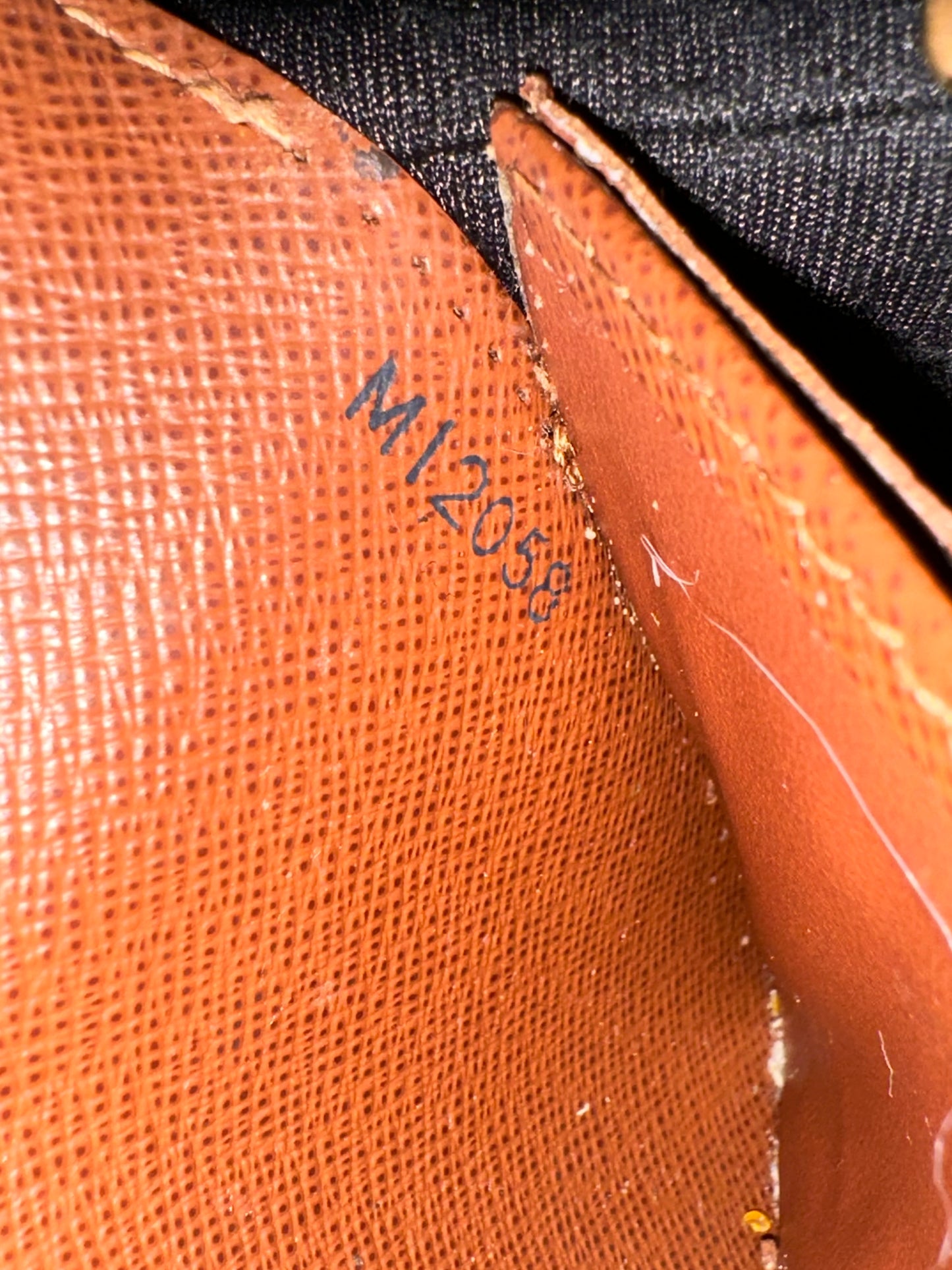 Louis Vuitton Monogram Sarah Wallet
