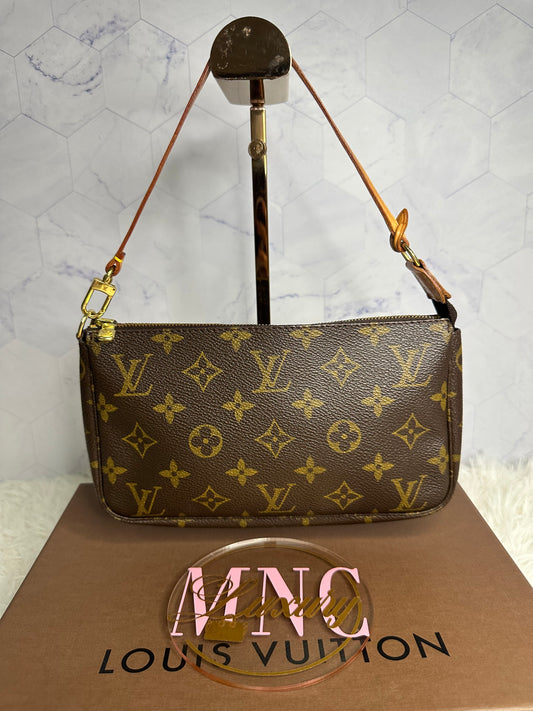 Louis Vuitton Pochette Accessoires