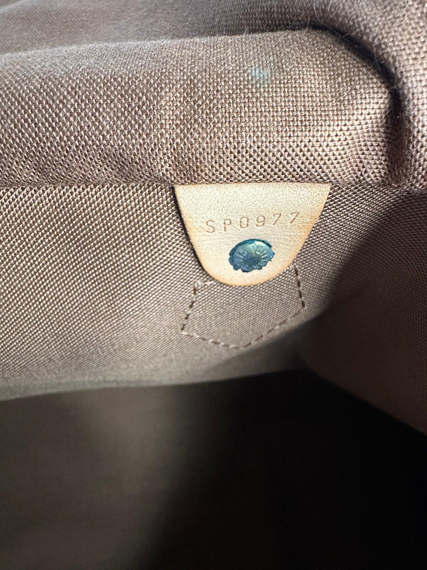Louis Vuitton Monogram Speedy 40