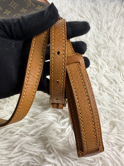 Louis Vuitton Vintage Monogram Trocadero
