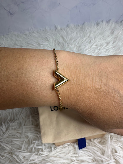 Louis Vuitton Essential V Bracelet