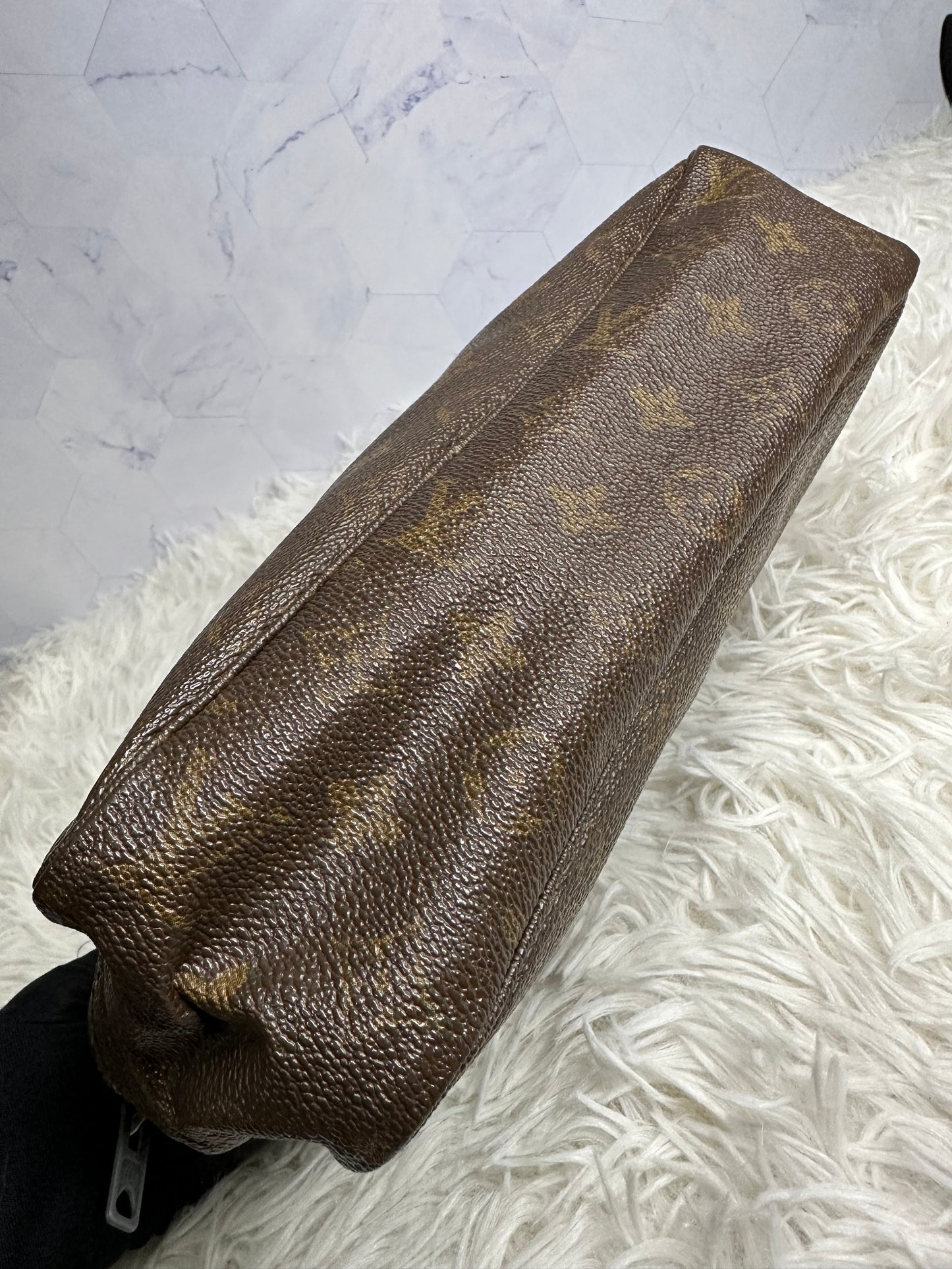 Louis Vuitton Vintage Monogram Trousse 28