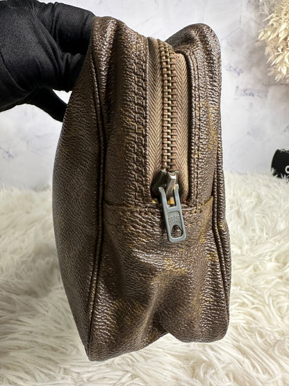 Louis Vuitton Vintage Monogram Trousse 28