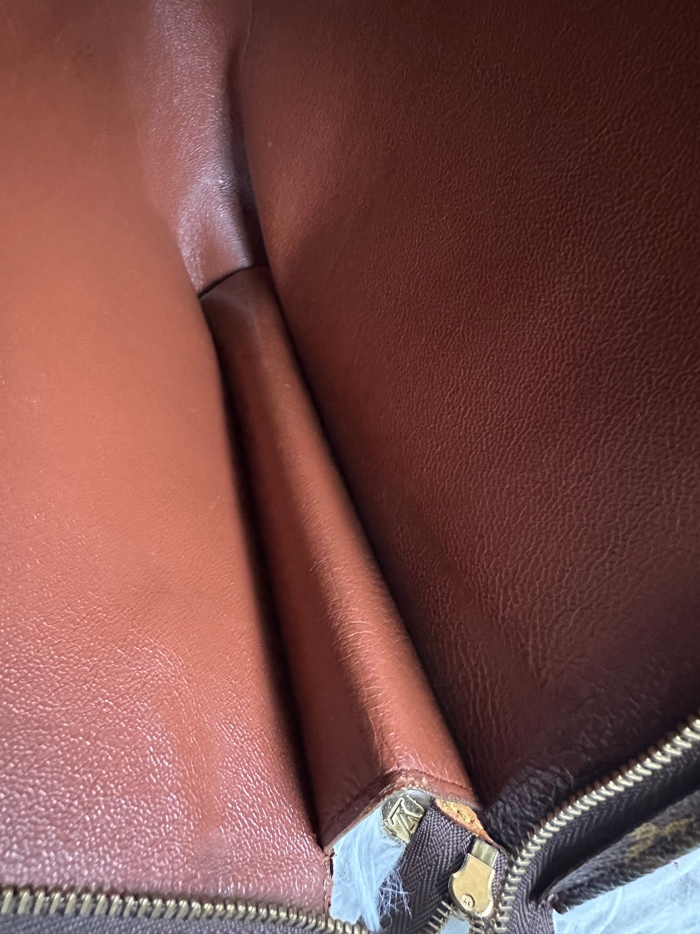 Louis Vuitton Vintage Monogram Toiletry 26