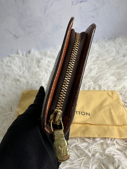 Louis Vuitton Monogram Zippy Wallet