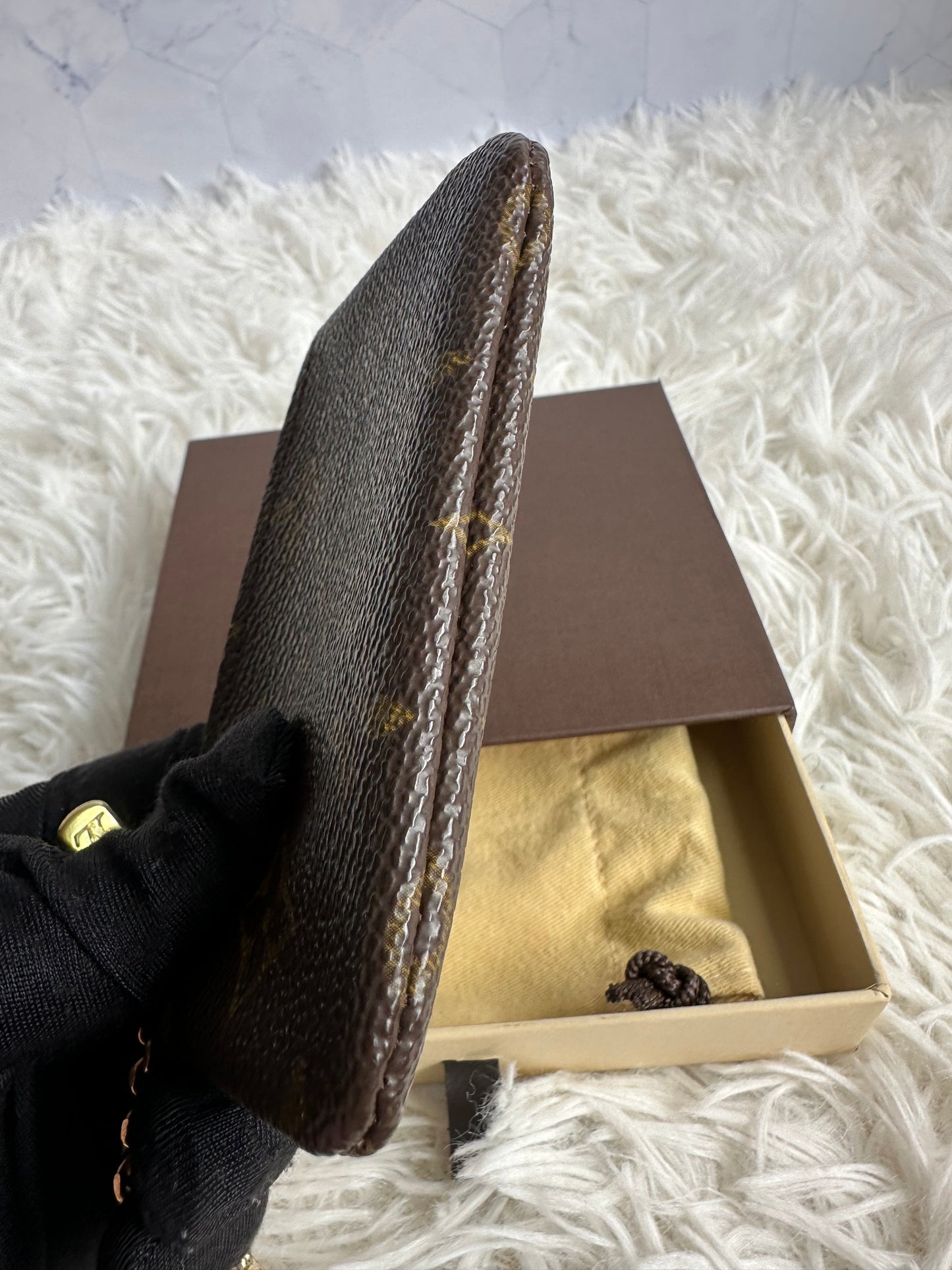 Louis Vuitton Monogram Key Cles