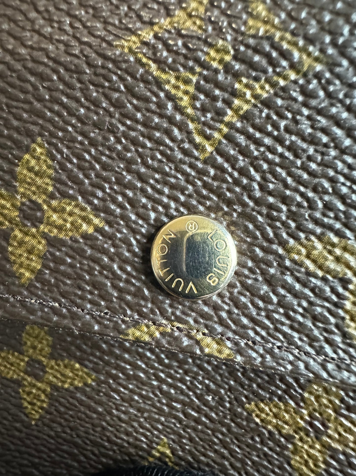 Louis Vuitton Monogram Sarah Wallet