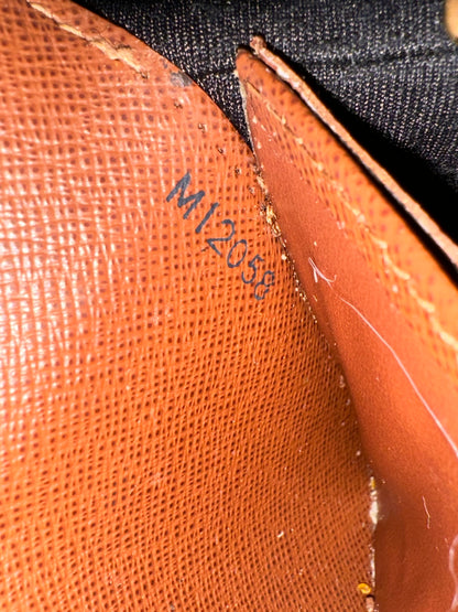 Louis Vuitton Monogram Sarah Wallet