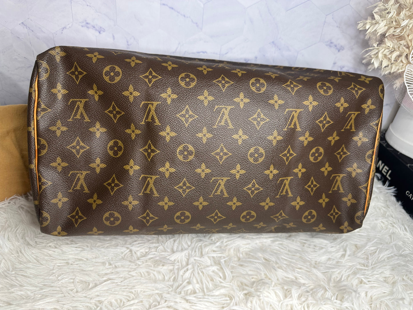 Louis Vuitton Monogram Speedy 40