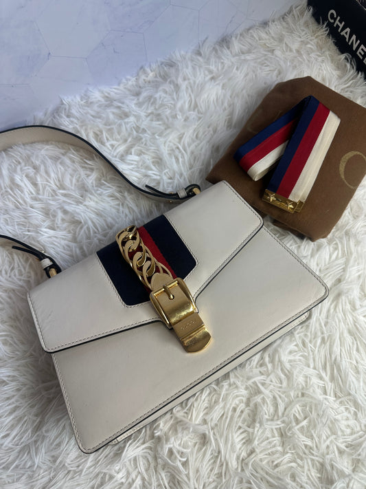 Gucci Sylvie Shoulder Bag Medium