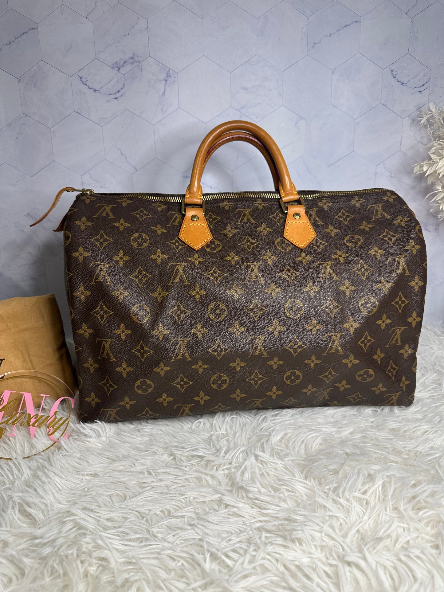 Louis Vuitton Monogram Speedy 40