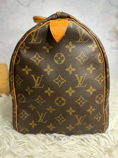 Louis Vuitton Monogram Speedy 40