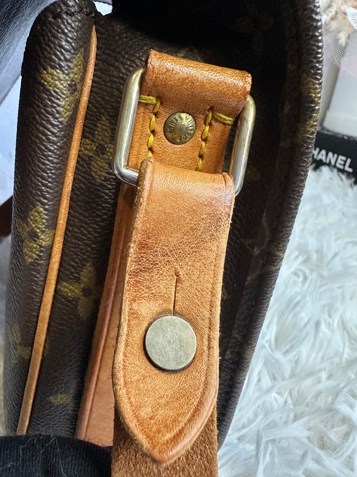 Louis Vuitton Vintage Monogram Cartouchière MM
