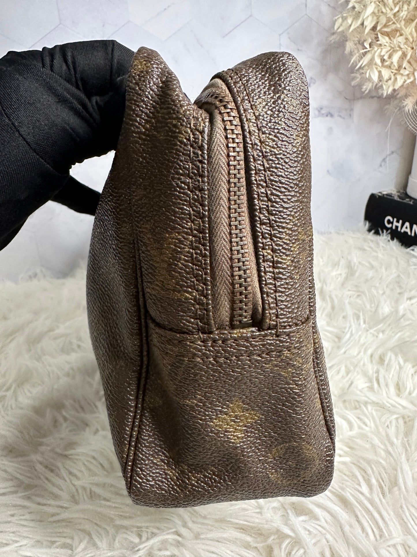 Louis Vuitton Vintage Monogram Trousse 28