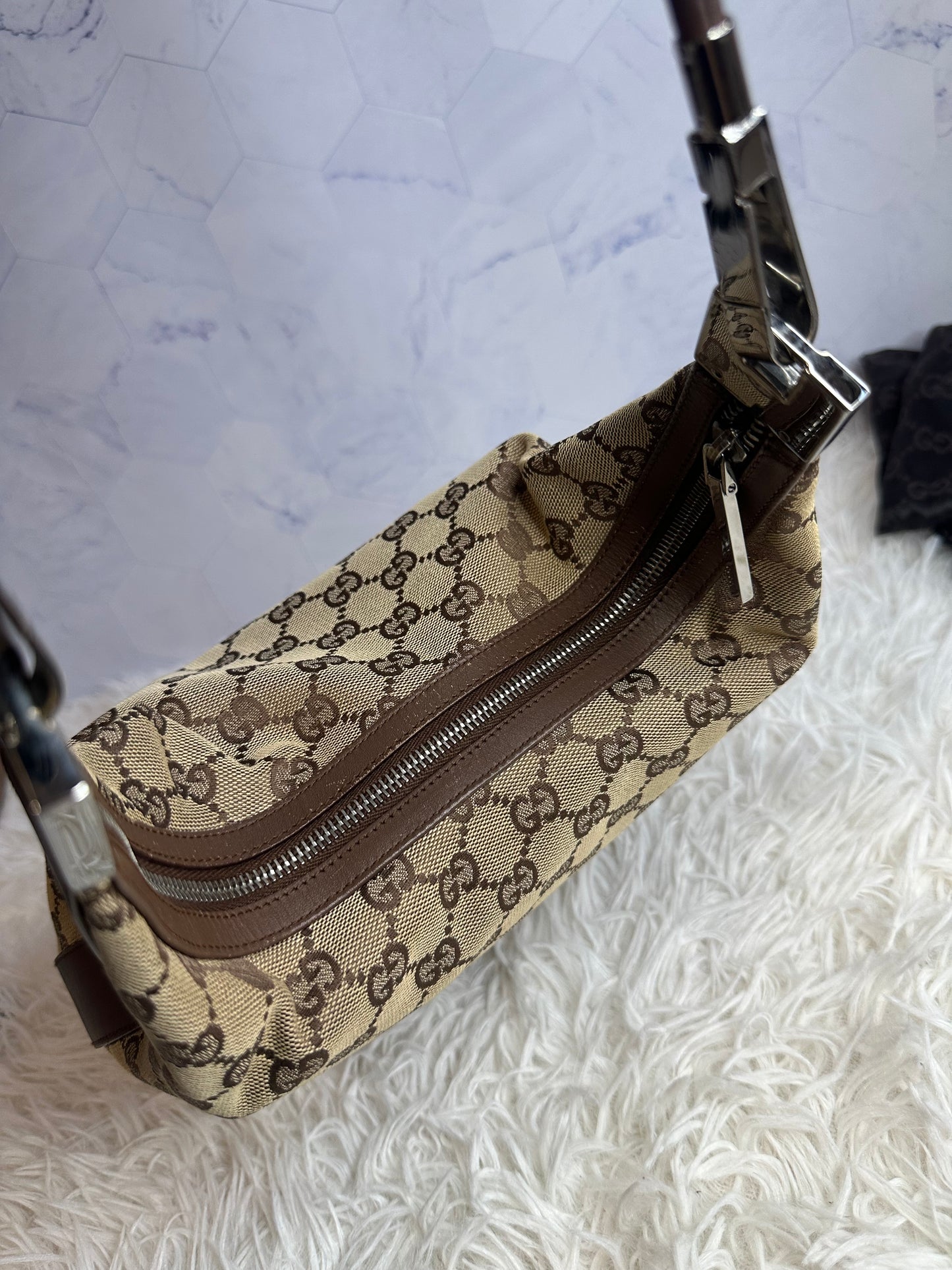 Gucci Vintage Hobo Shoulder bag