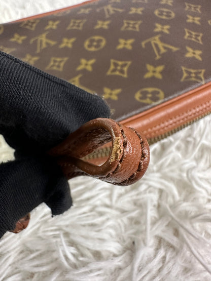 Louis Vuitton Vintage Monogram Pochette clutch bag