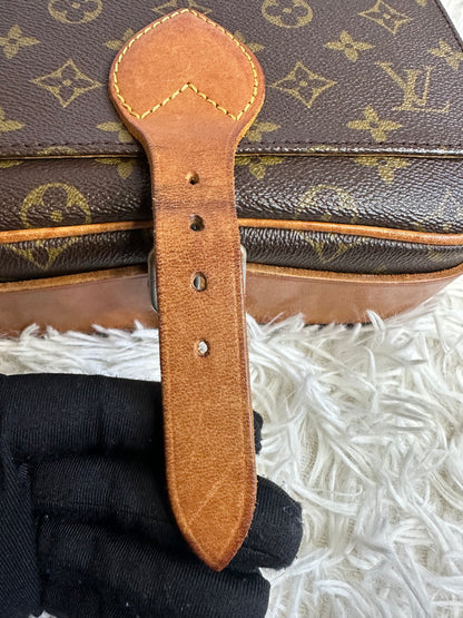 Louis Vuitton Vintage Monogram Cartouchière MM