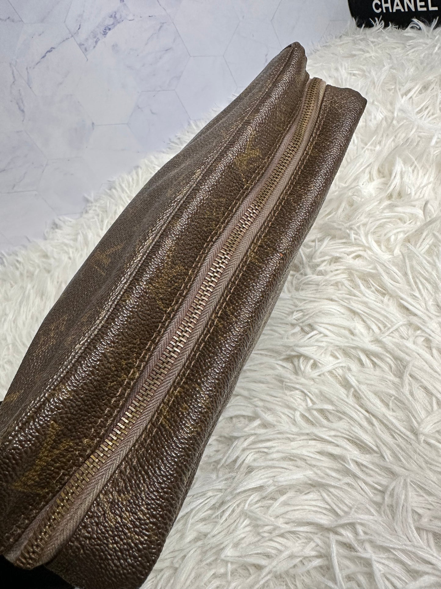 Louis Vuitton Vintage Monogram Trousse 28
