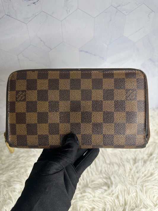 Louis Vuitton Damier Ebene Zippy Organiser