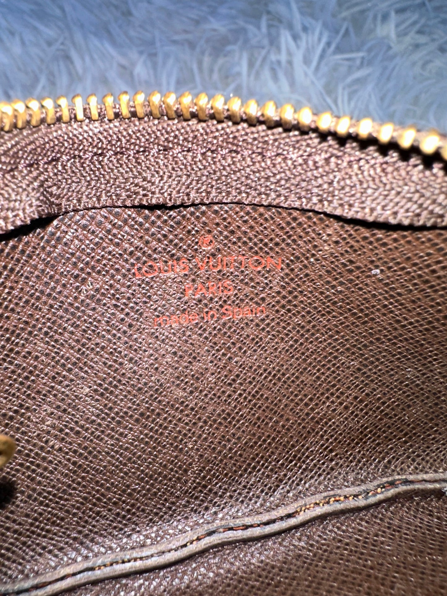 Louis Vuitton Damier Ebene Key Cles