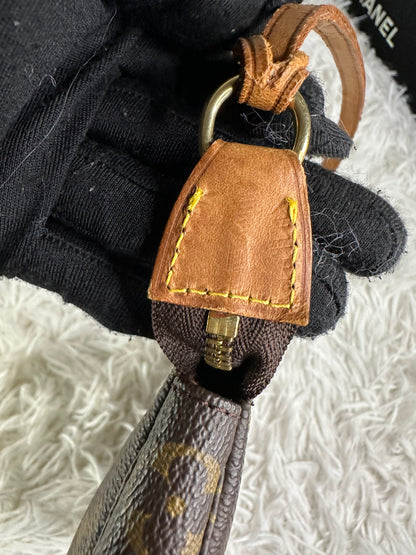 Louis Vuitton Monogram Pochette Accessoires