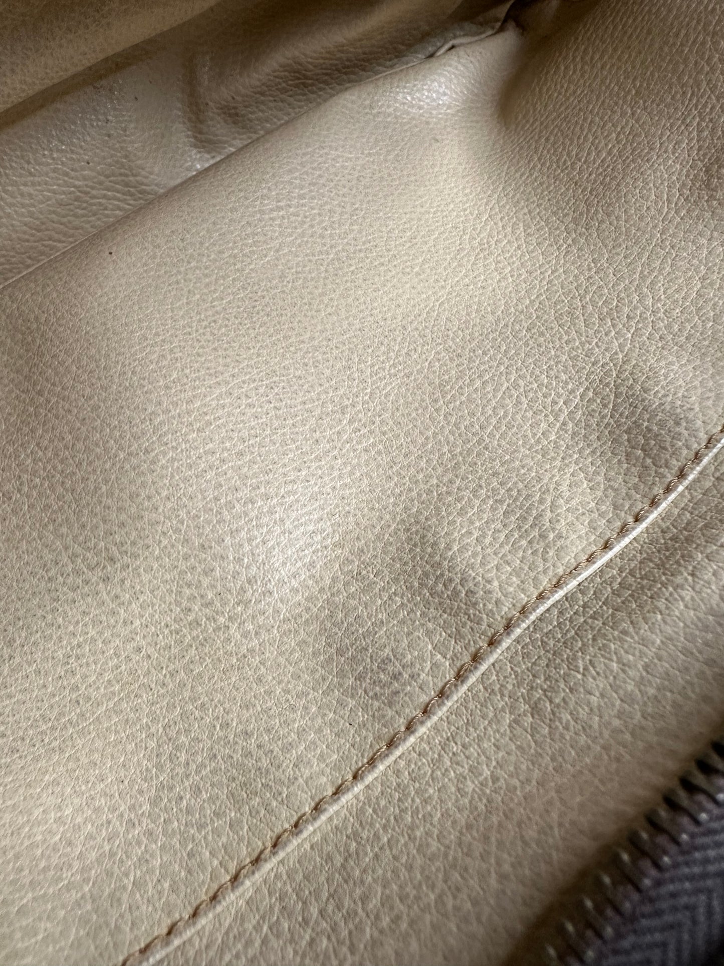 Louis Vuitton Vintage Monogram Trousse 28
