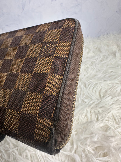 Louis Vuitton Damier Ebene Zippy Organiser