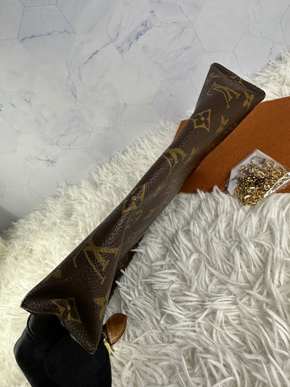 Louis Vuitton Vintage Monogram 26
