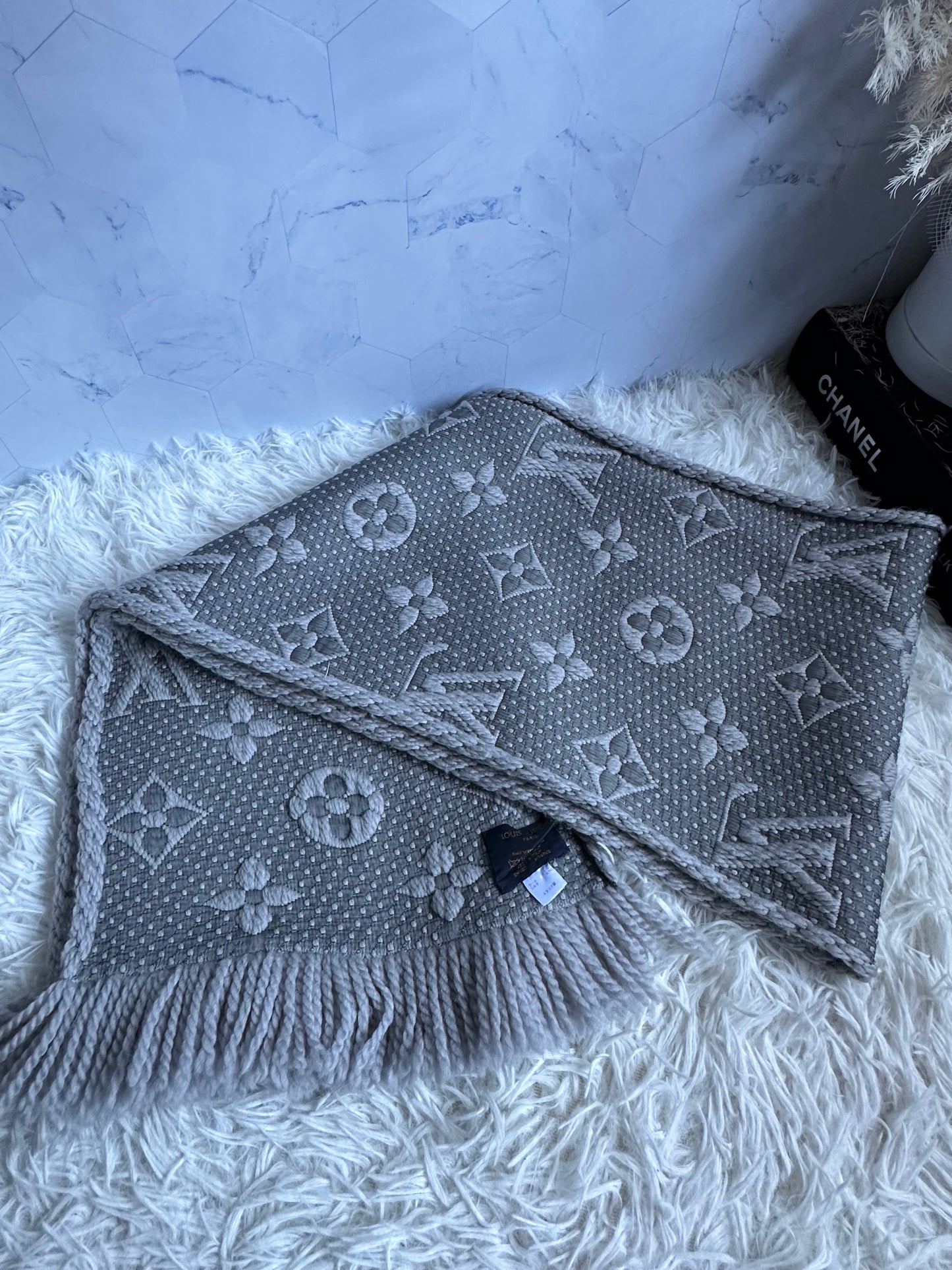 Louis Vuitton Logomania Wool Scarf - Light Grey