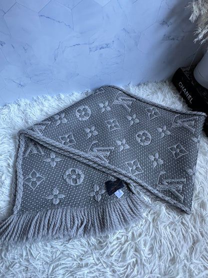 Louis Vuitton Logomania Wool Scarf - Light Grey