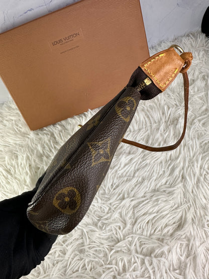 Louis Vuitton Monogram Pochette Accessoires