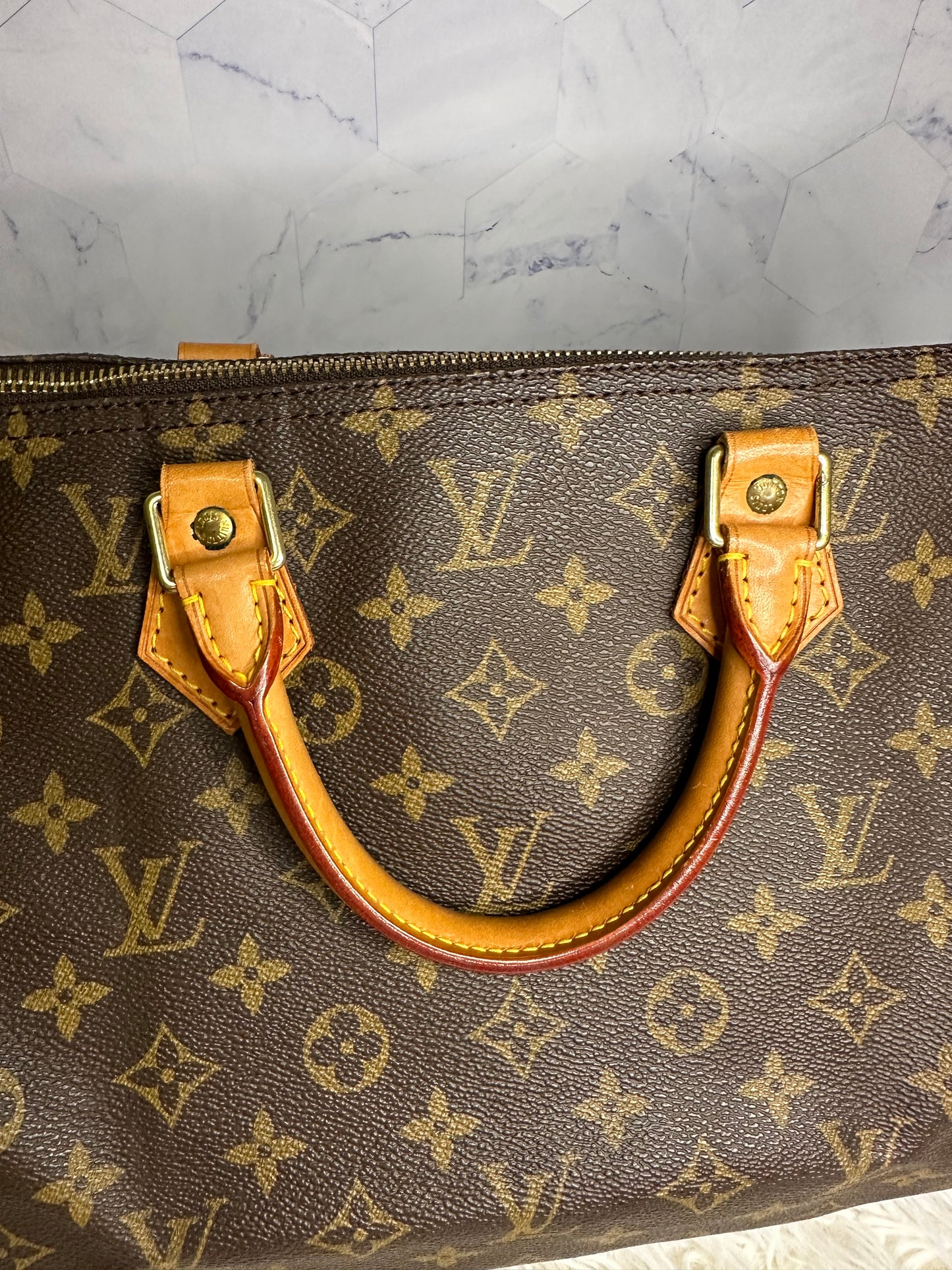 Louis Vuitton Monogram Speedy 40