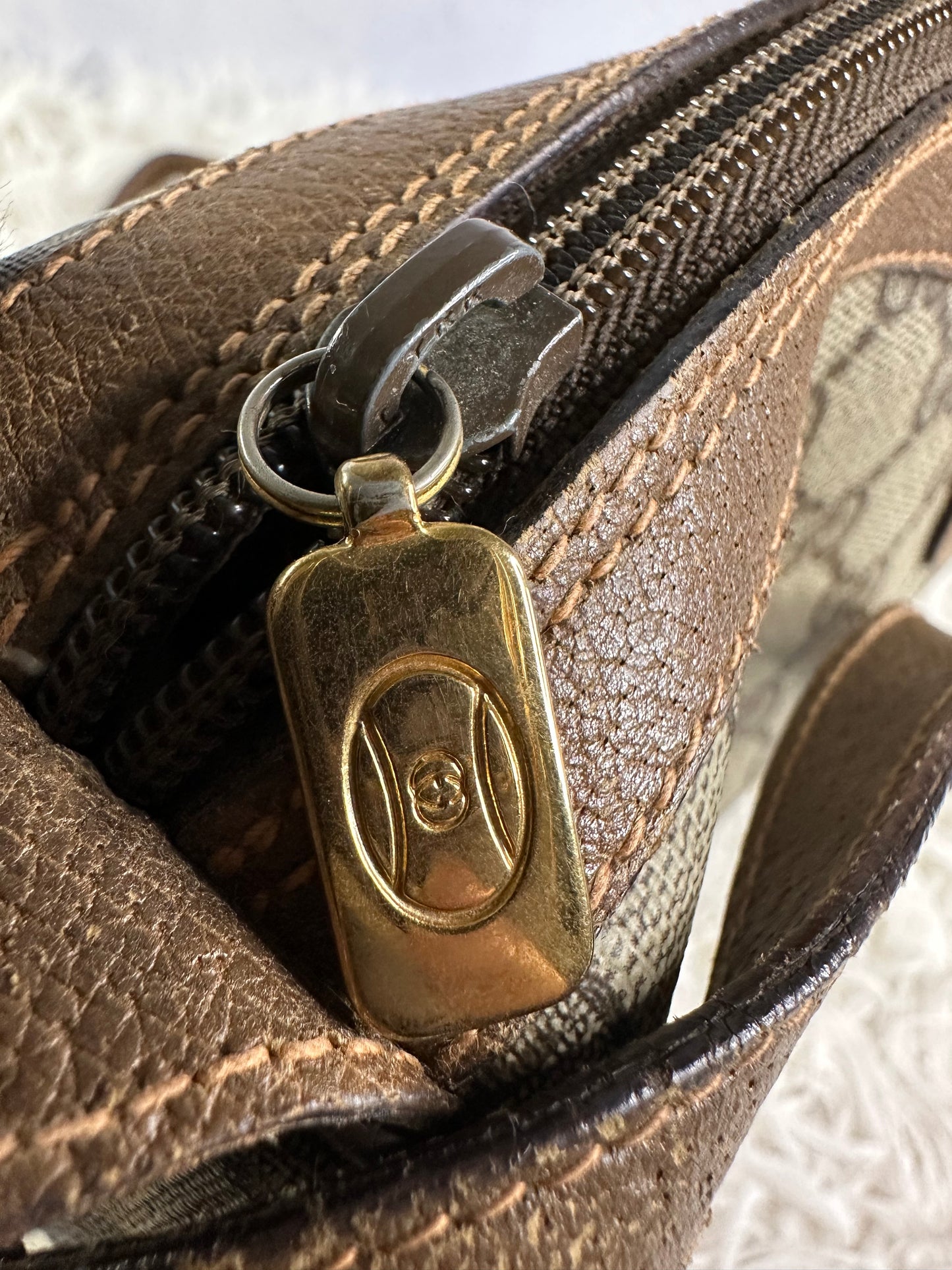 Gucci Vintage Crossbody