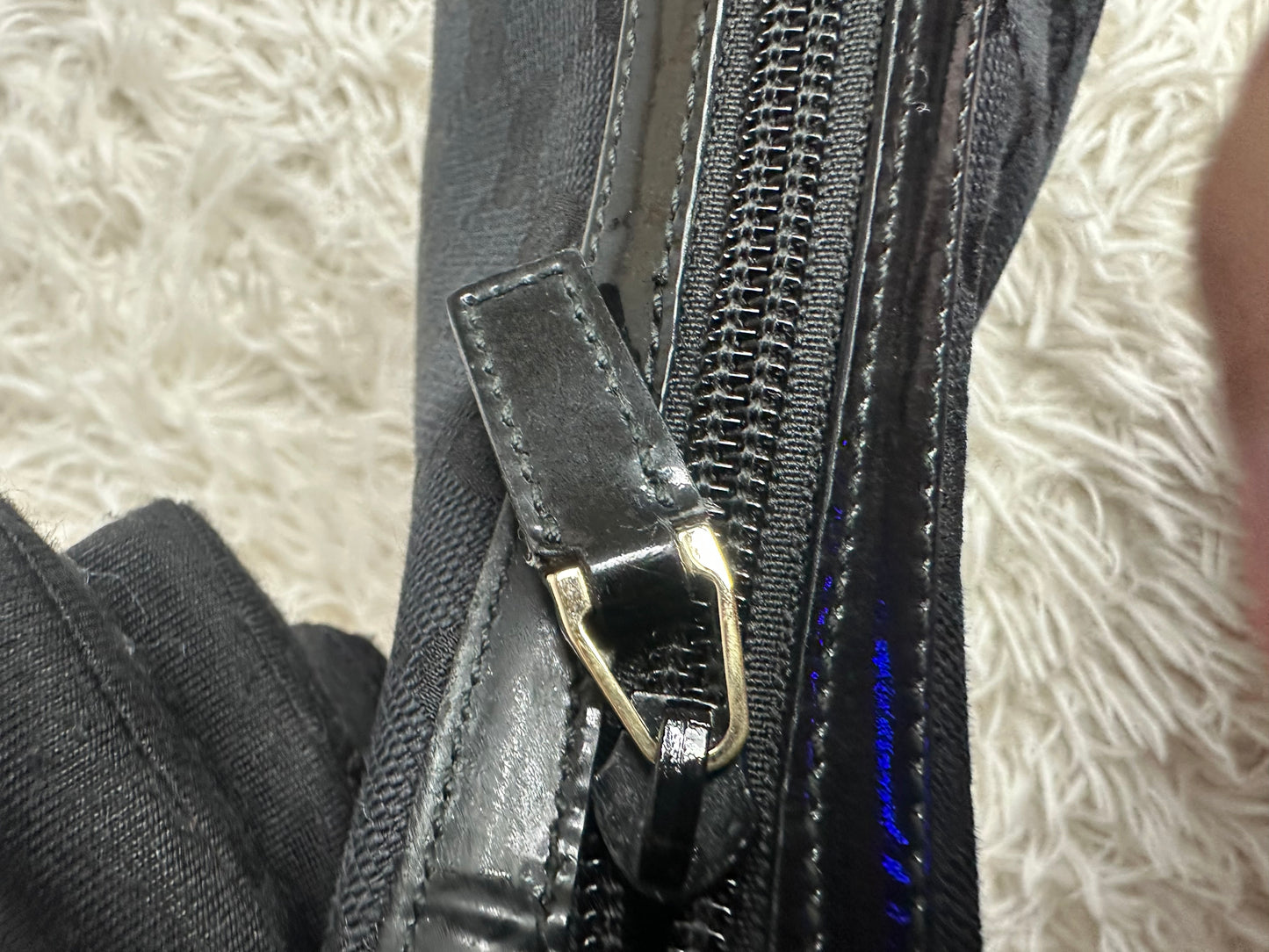 Gucci Vintage GG Monogram Shoulder Bag