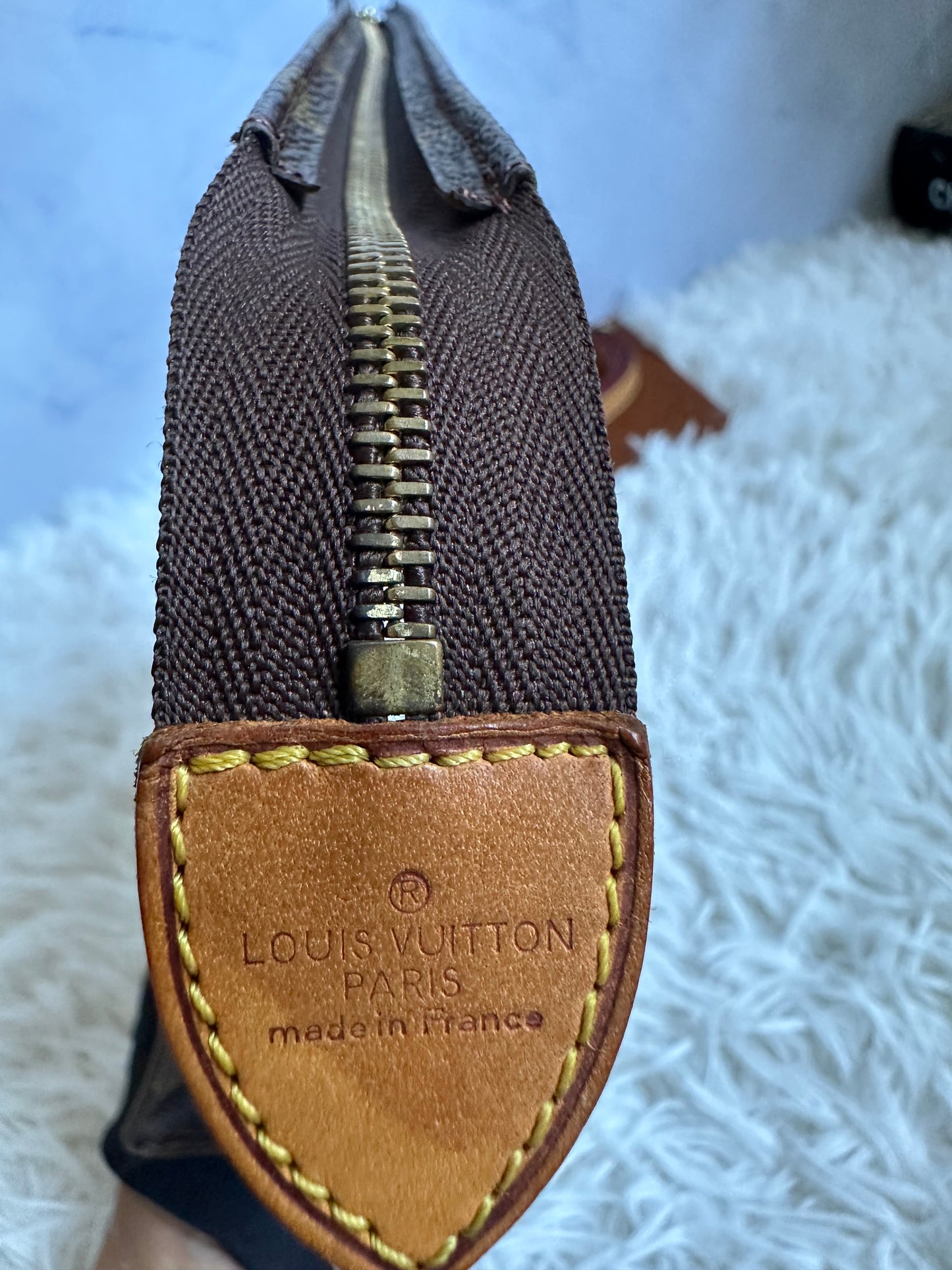 Louis Vuitton Vintage Monogram Toiletry 26
