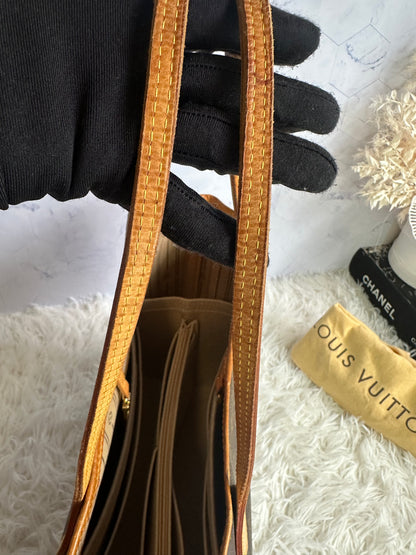 Louis Vuitton Monogram Neverfull MM (NO POUCH)