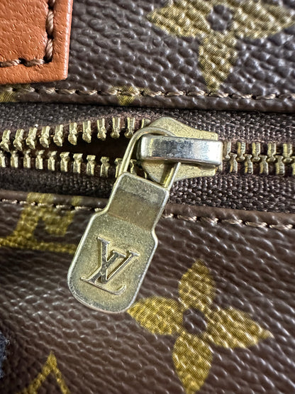 Louis Vuitton Vintage Monogram Pochette clutch bag
