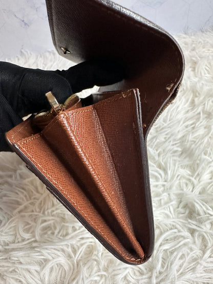 Louis Vuitton Monogram Sarah Wallet