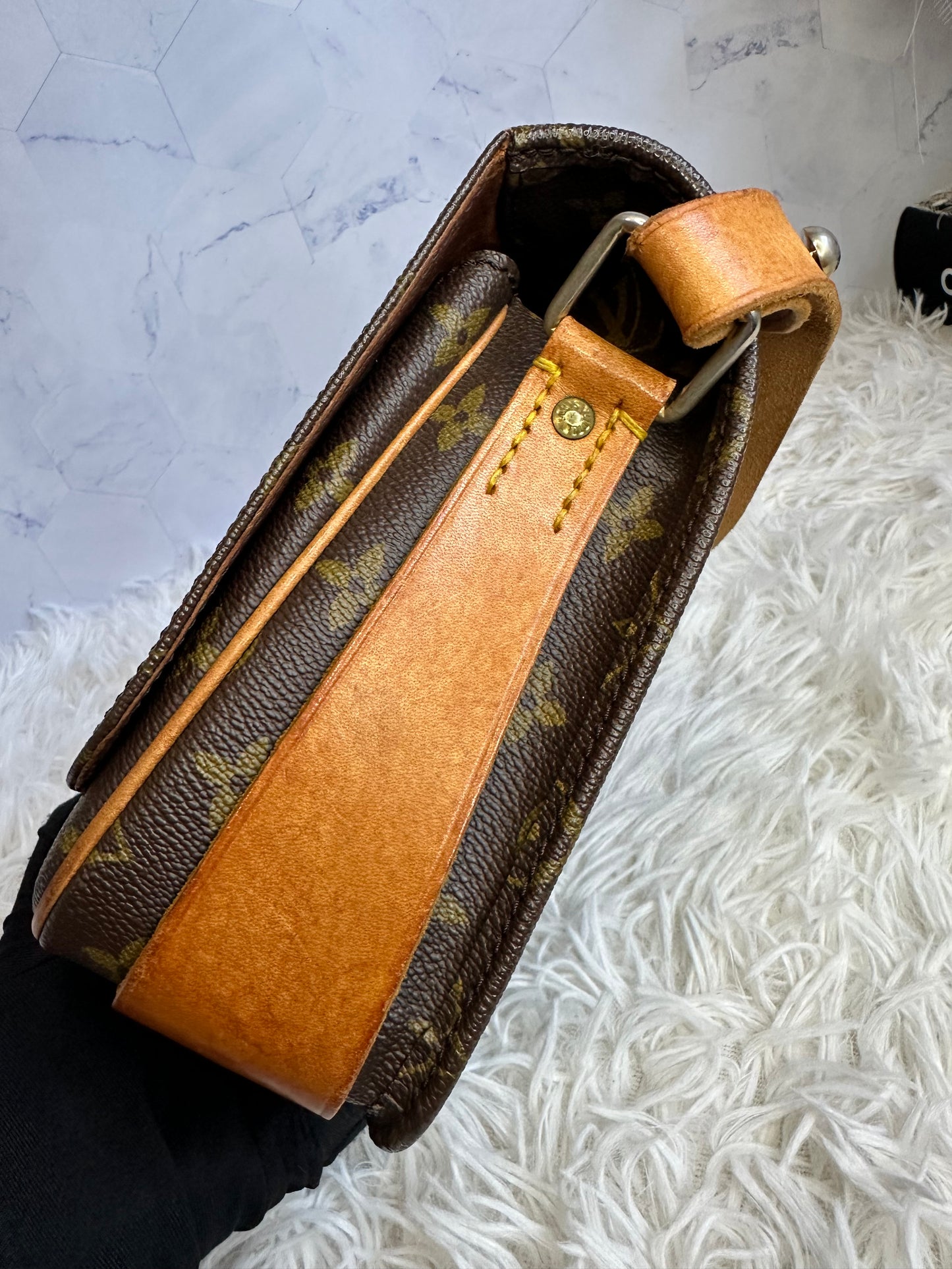 Louis Vuitton Vintage Monogram Cartouchière MM