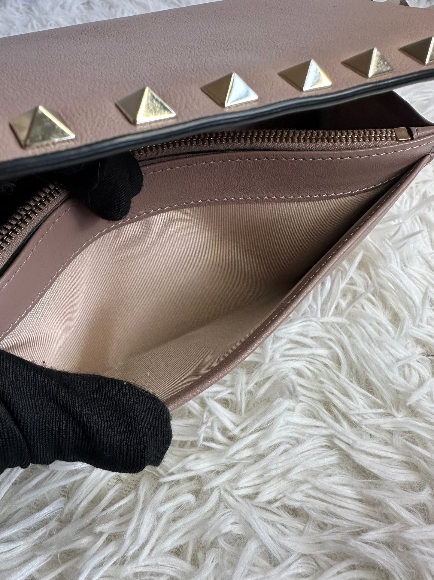 Valentino Garavani Rockstud Chain Wallet