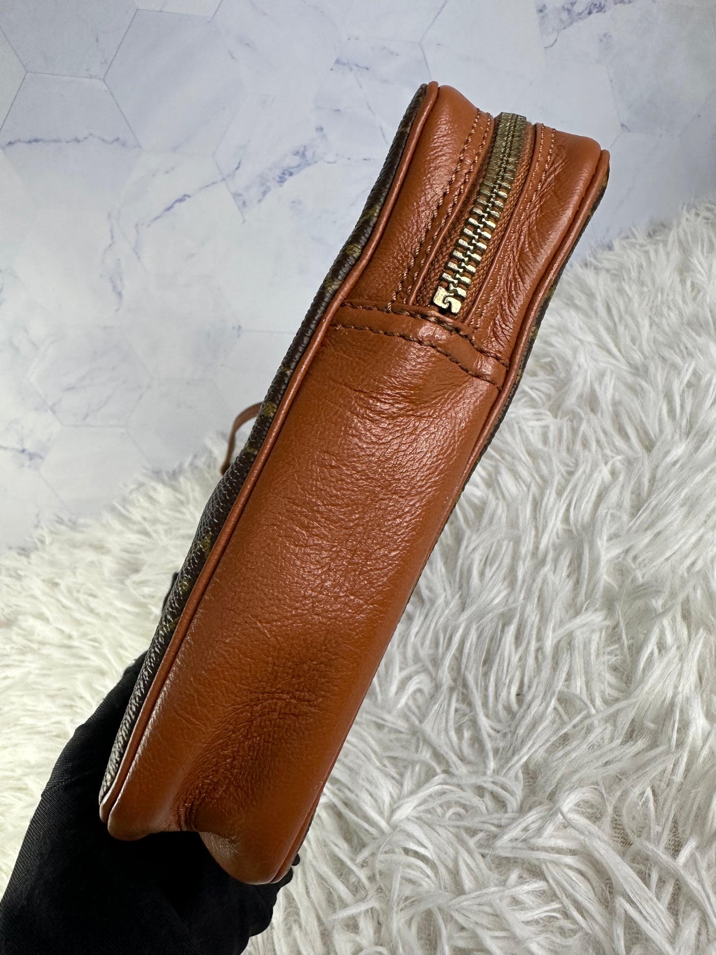 Louis Vuitton Vintage Monogram Pochette clutch bag