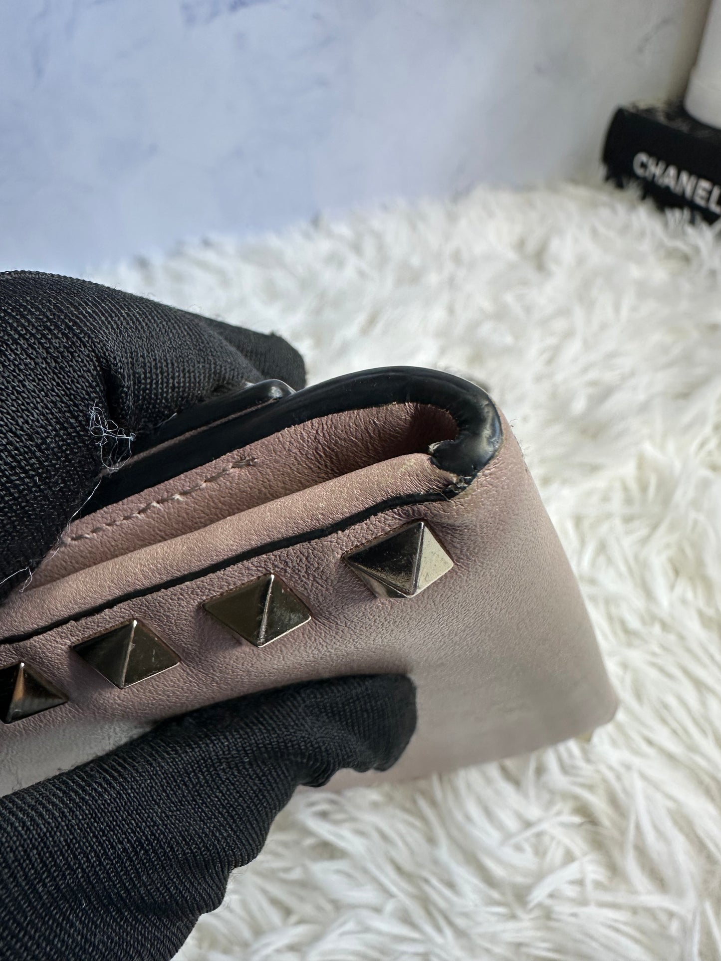 Valentino Garavani Rockstud Chain Wallet