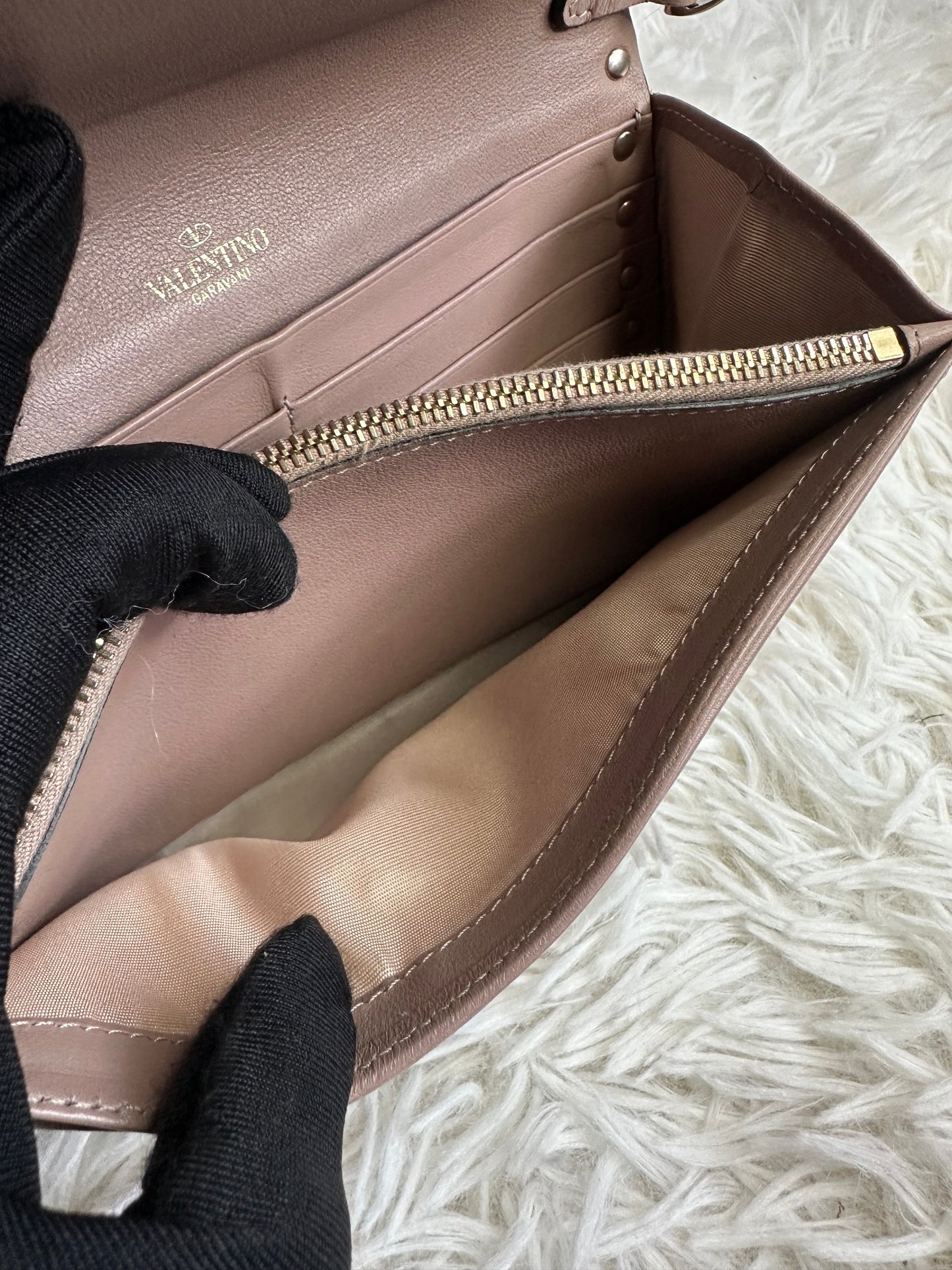 Valentino Garavani Rockstud Chain Wallet