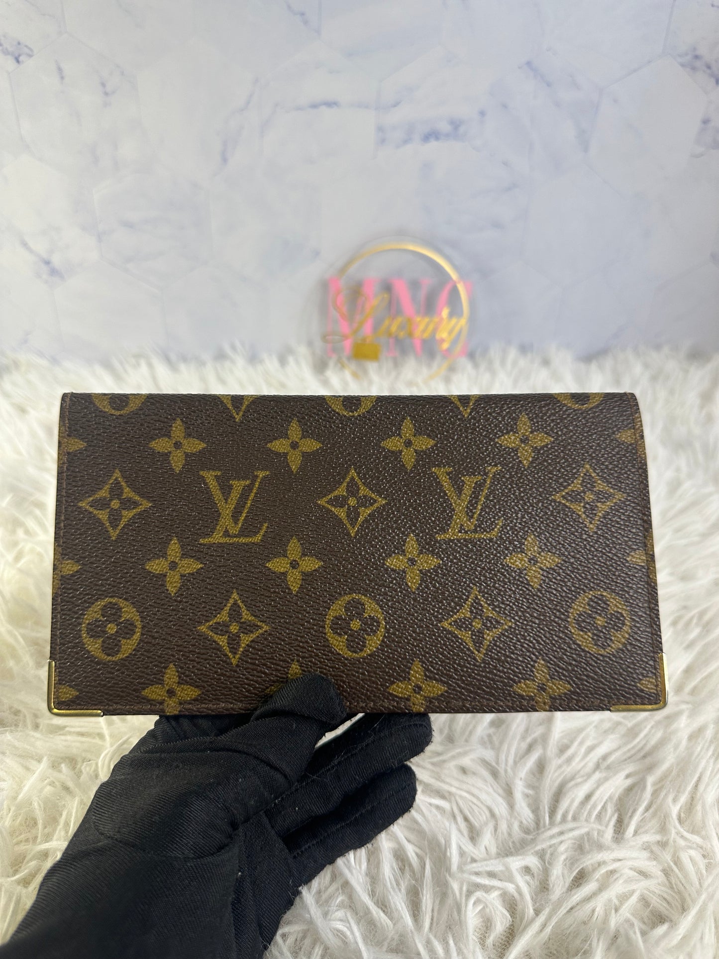 Louis Vuitton Vintage Monogram Checkbook Holder/Wallet