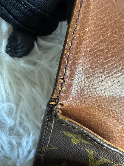 Louis Vuitton Vintage Monogram Cartouchière MM