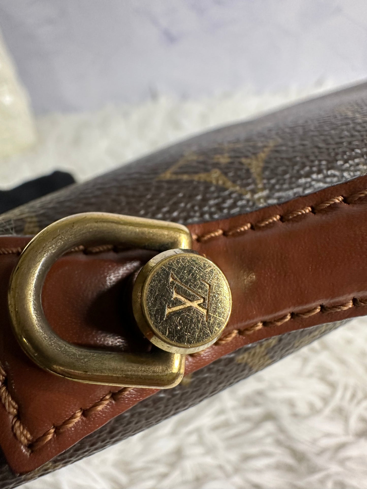 Louis Vuitton Vintage Monogram Monceau 28