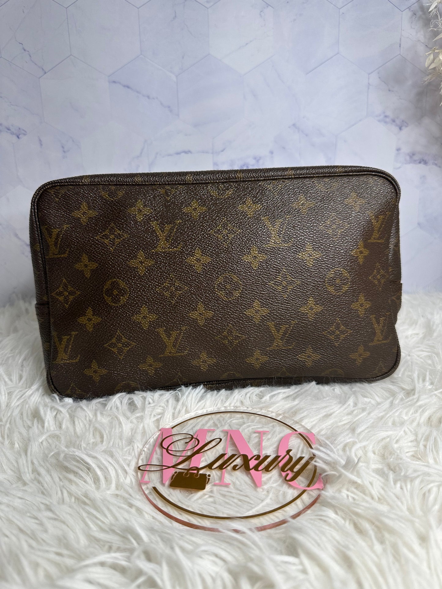 Louis Vuitton Vintage Monogram Trousse 28