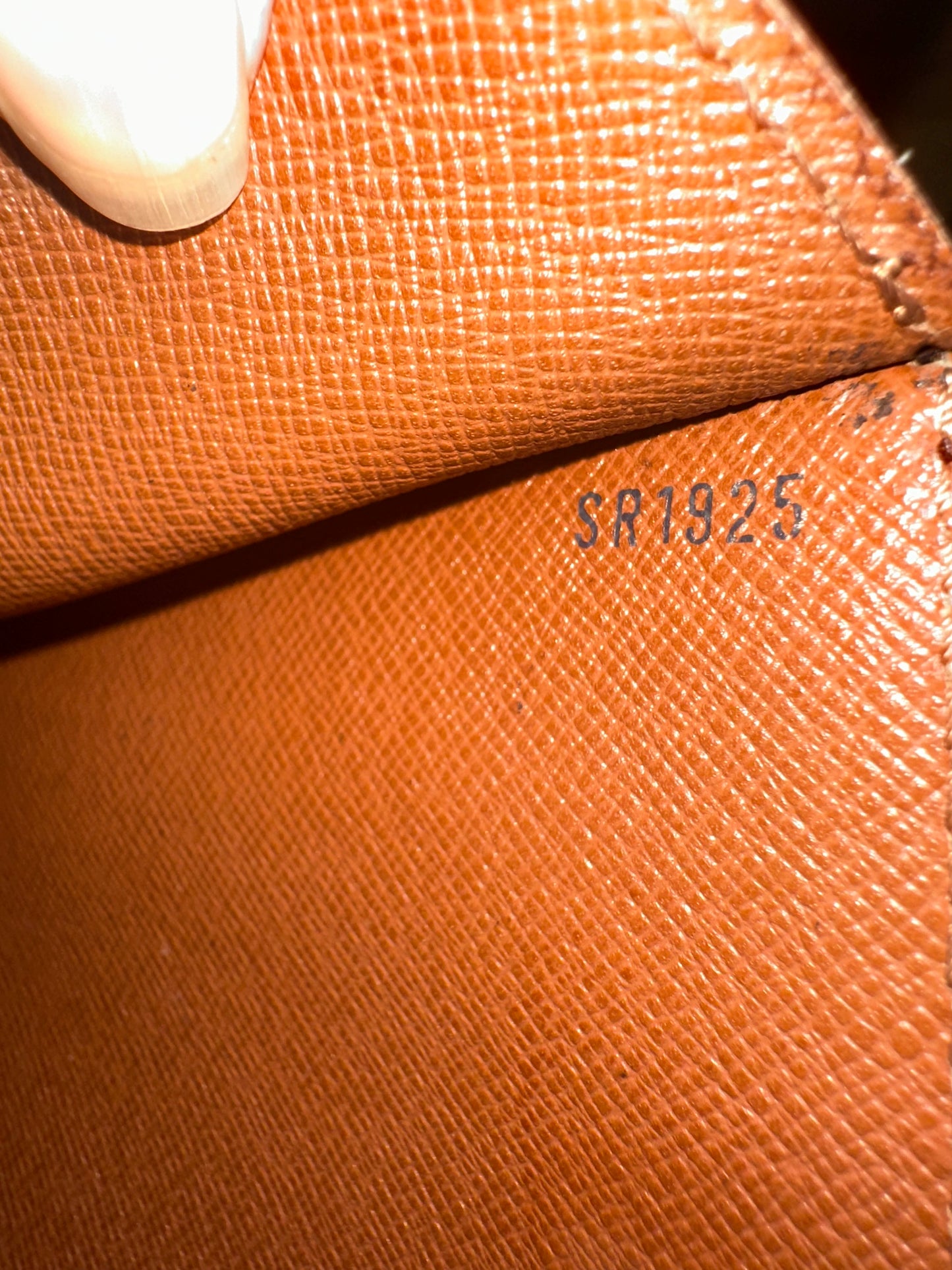 Louis Vuitton Vintage Monogram Monceau 28